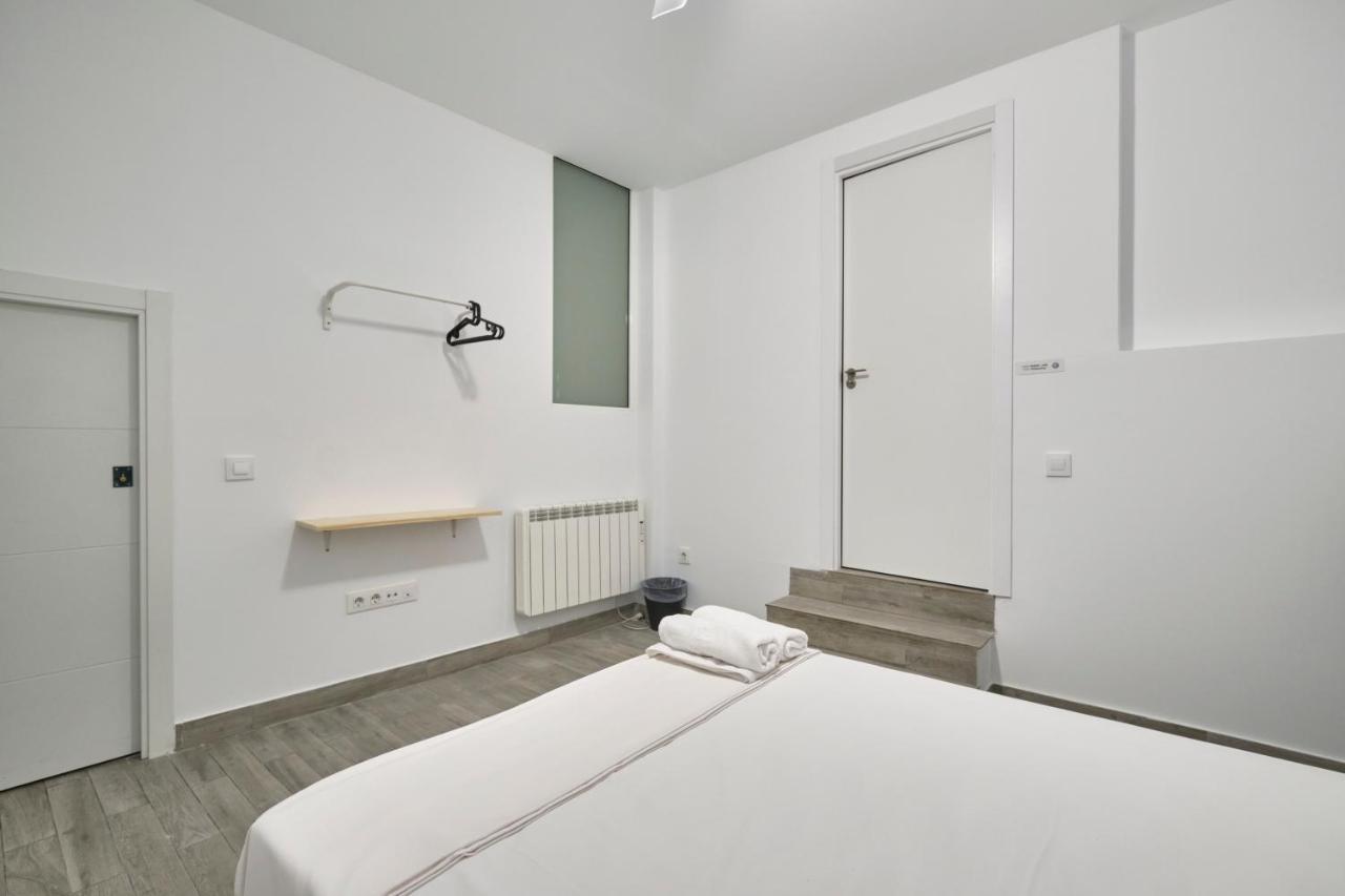 Nunez De Arce Habitaciones Madrid Eksteriør billede