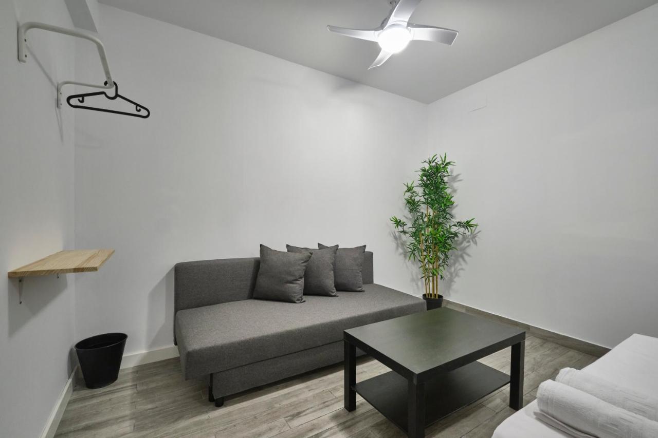 Nunez De Arce Habitaciones Madrid Eksteriør billede